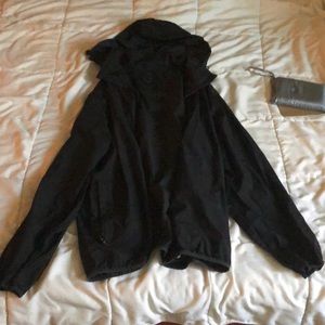 Lightweight rain jacket